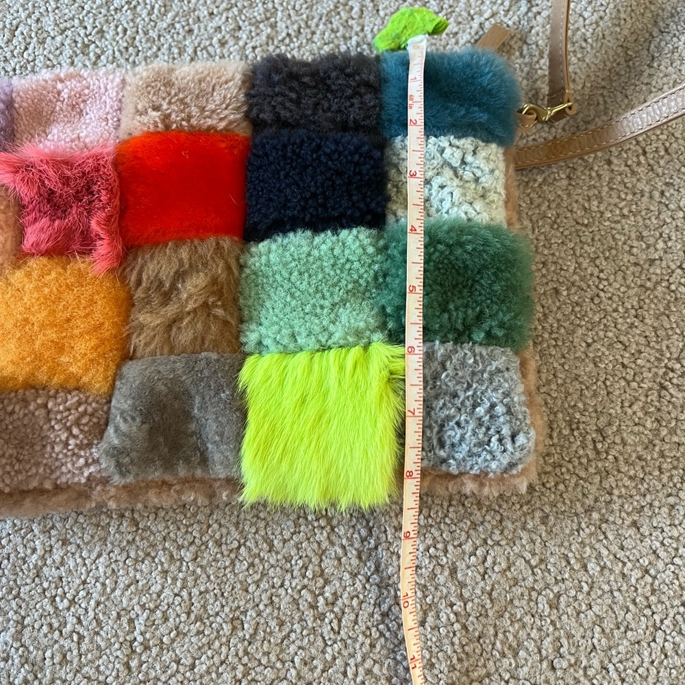 Primecut Patchwork Shearling Multicolor Bag - Picture 6 of 6
